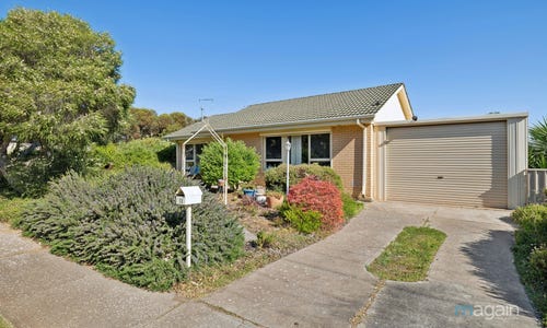 12 David Crescent | Christie Downs sold for $700,000 in Oct 2024 by Scott McPharlin Team Real Estate